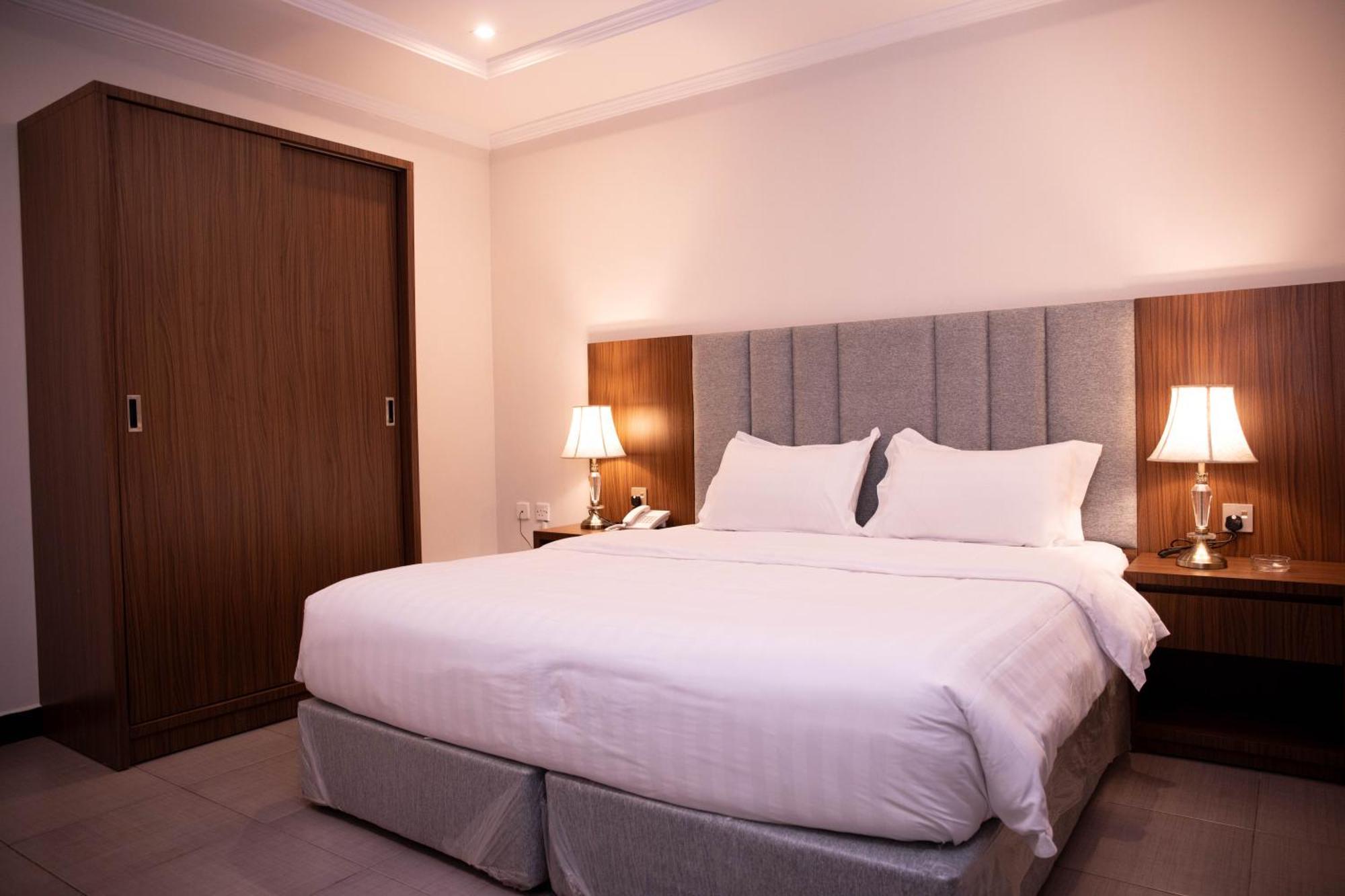 Golden Suites Al Al Jubail Exterior foto