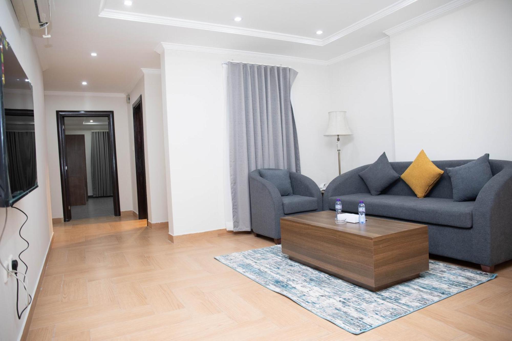 Golden Suites Al Al Jubail Exterior foto